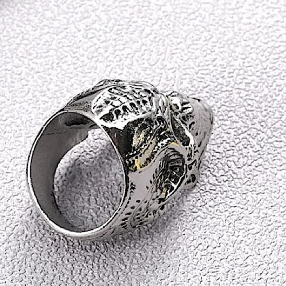 STAINLESS STEEL SKULL RING - Picture 4 of 4